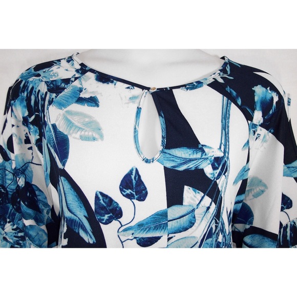 ESSENTIALS By Milano 2X Blue Floral Hi-Lo Hem Top - Picture 2 of 8